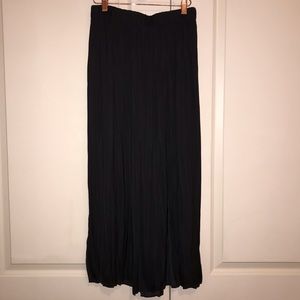 Topshop Pleated Slit Maxi Skirt Black